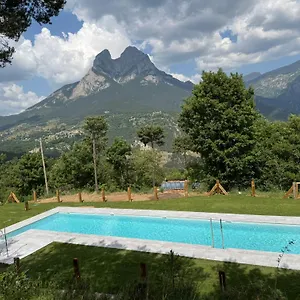Wecamp Pedraforca Parque de vacaciones