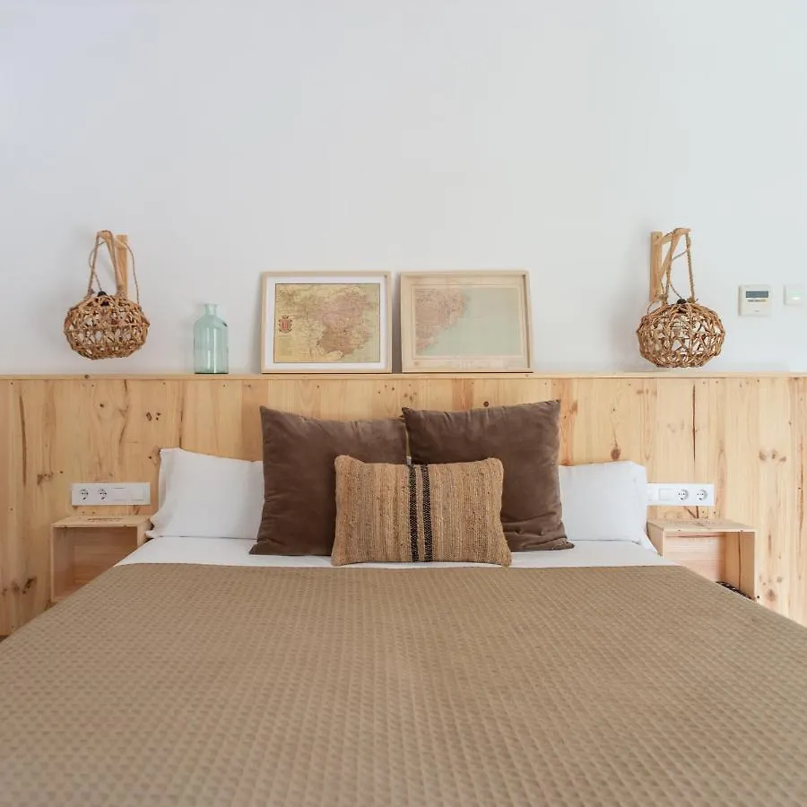 מלון יפראנק Hostal Sa Teula