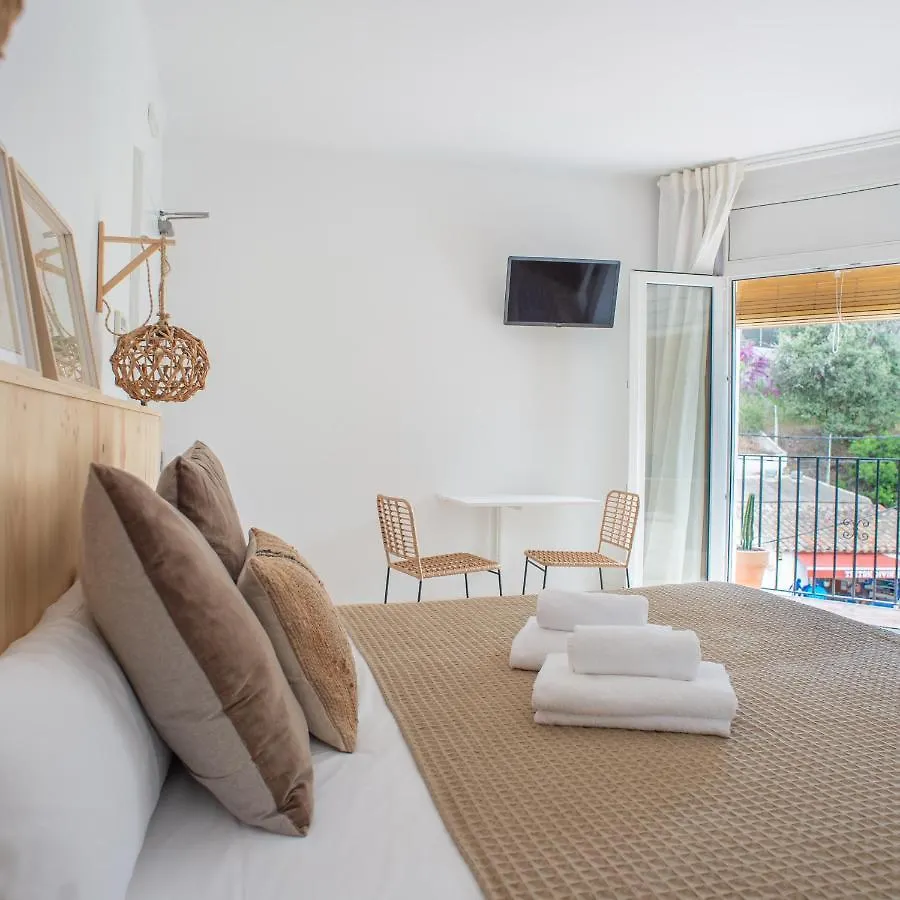 ** מלון יפראנק Hostal Sa Teula ספרד
