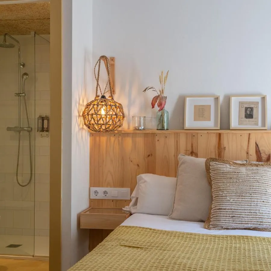 מלון יפראנק Hostal Sa Teula